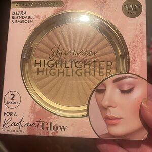 Beauty Concepts Shimmer Highlighter - Gold